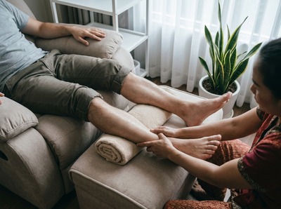 Thai foot massage: the recovery tool built for exactly this kind of strain